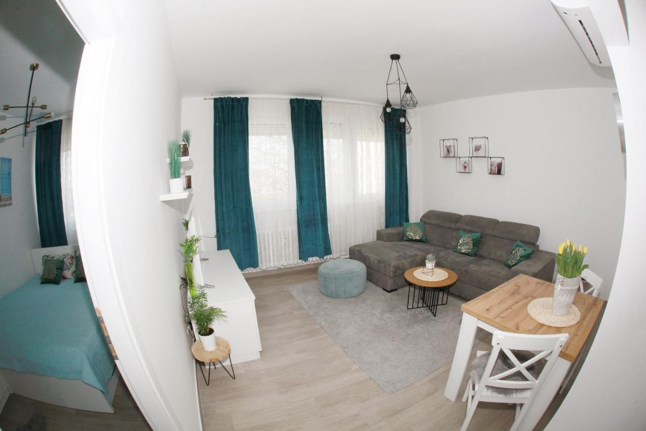 Apartman Lucija カルロヴァッツ エクステリア 写真