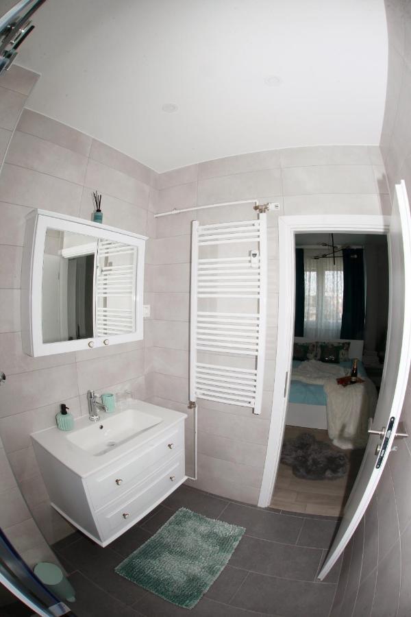 Apartman Lucija カルロヴァッツ エクステリア 写真