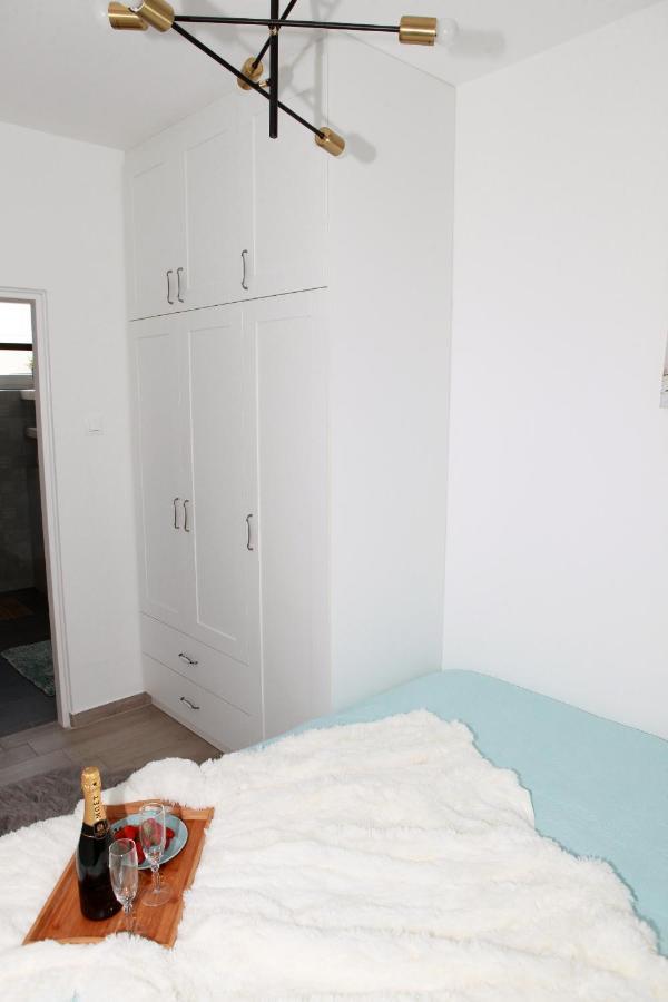 Apartman Lucija カルロヴァッツ エクステリア 写真