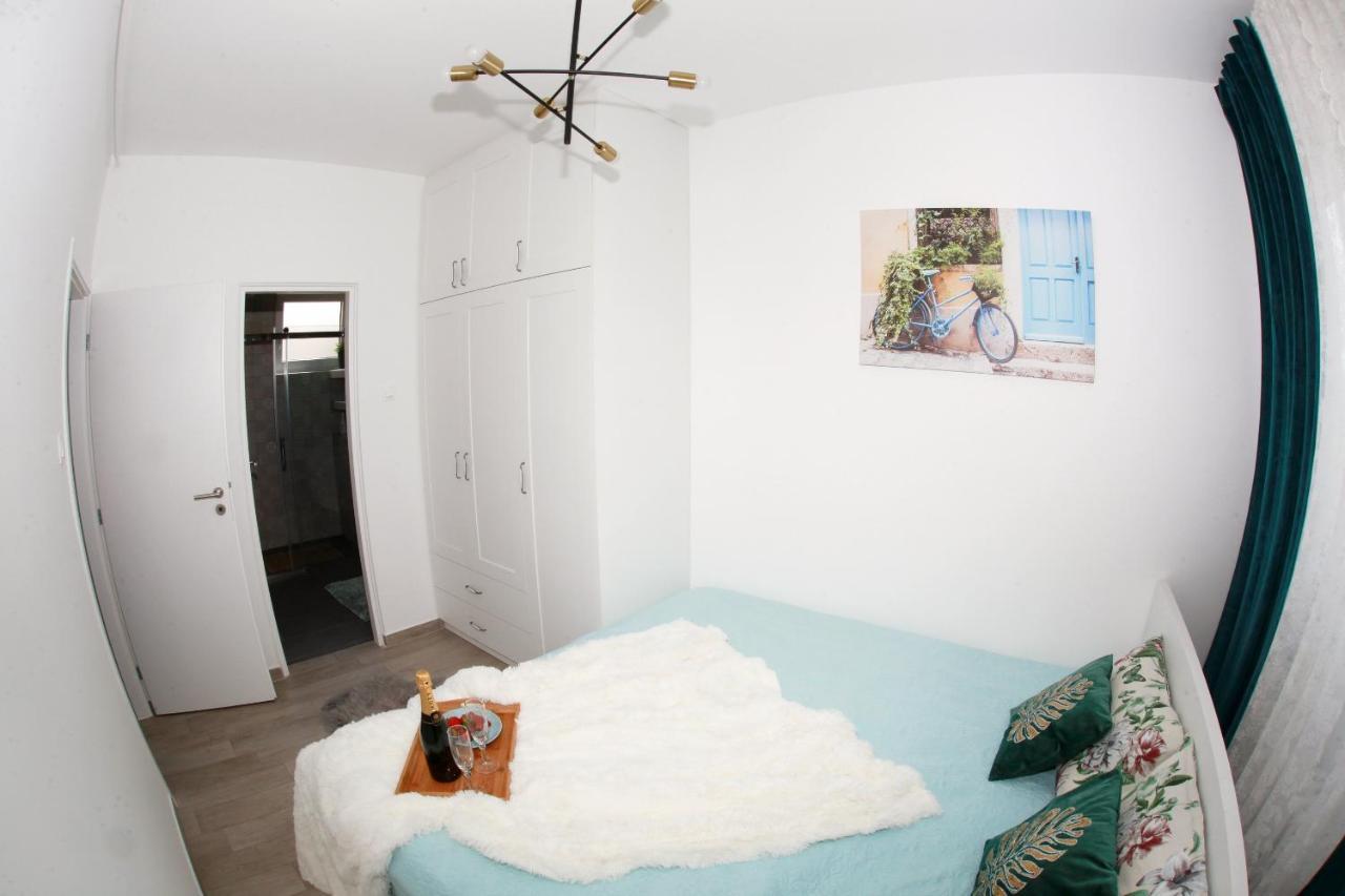 Apartman Lucija カルロヴァッツ エクステリア 写真
