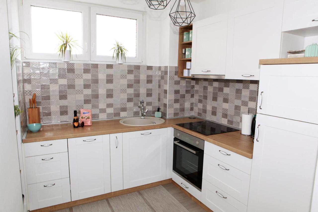 Apartman Lucija カルロヴァッツ エクステリア 写真