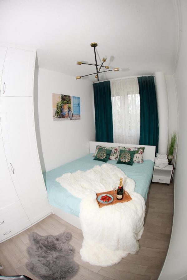 Apartman Lucija カルロヴァッツ エクステリア 写真