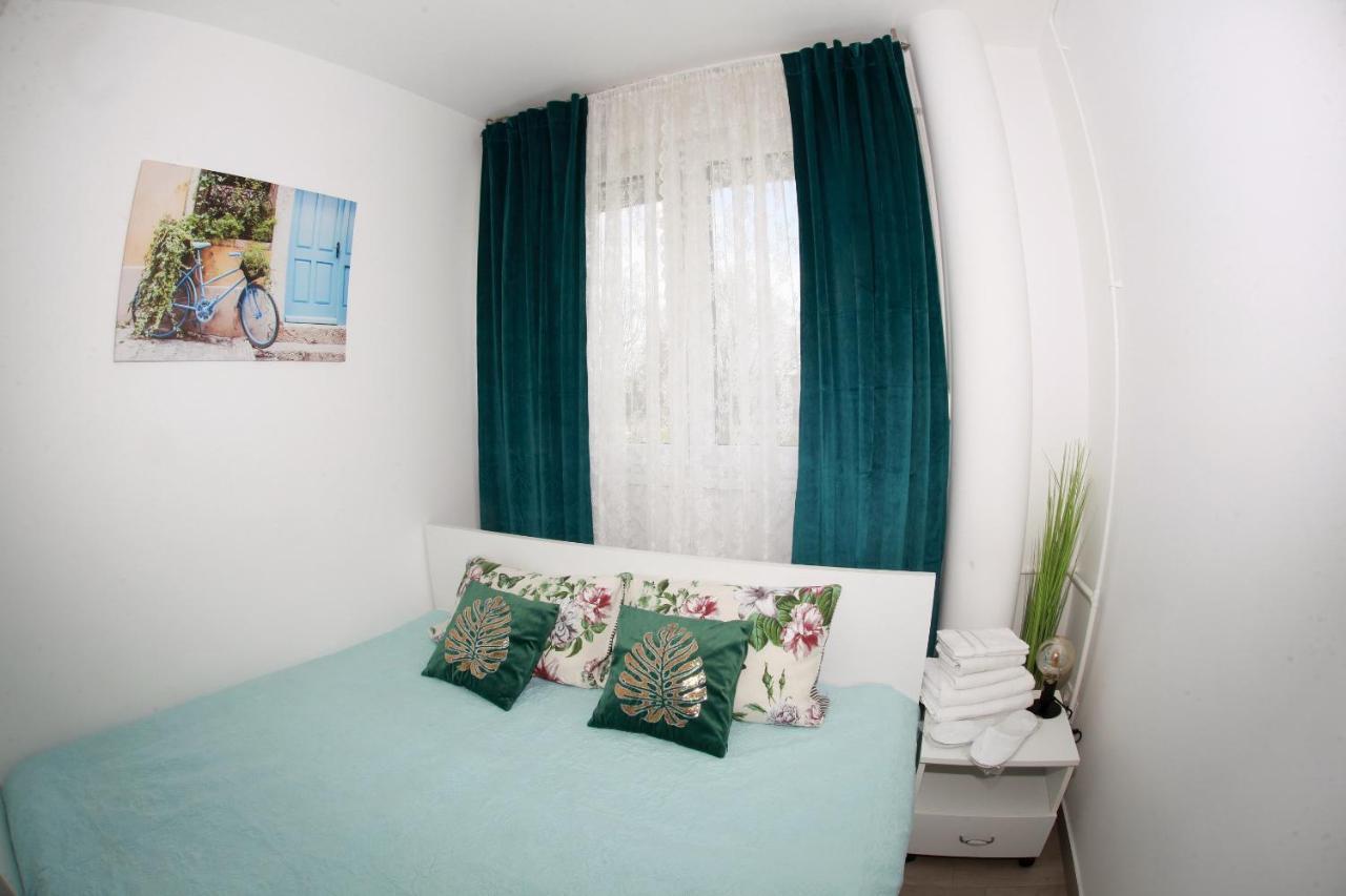 Apartman Lucija カルロヴァッツ エクステリア 写真
