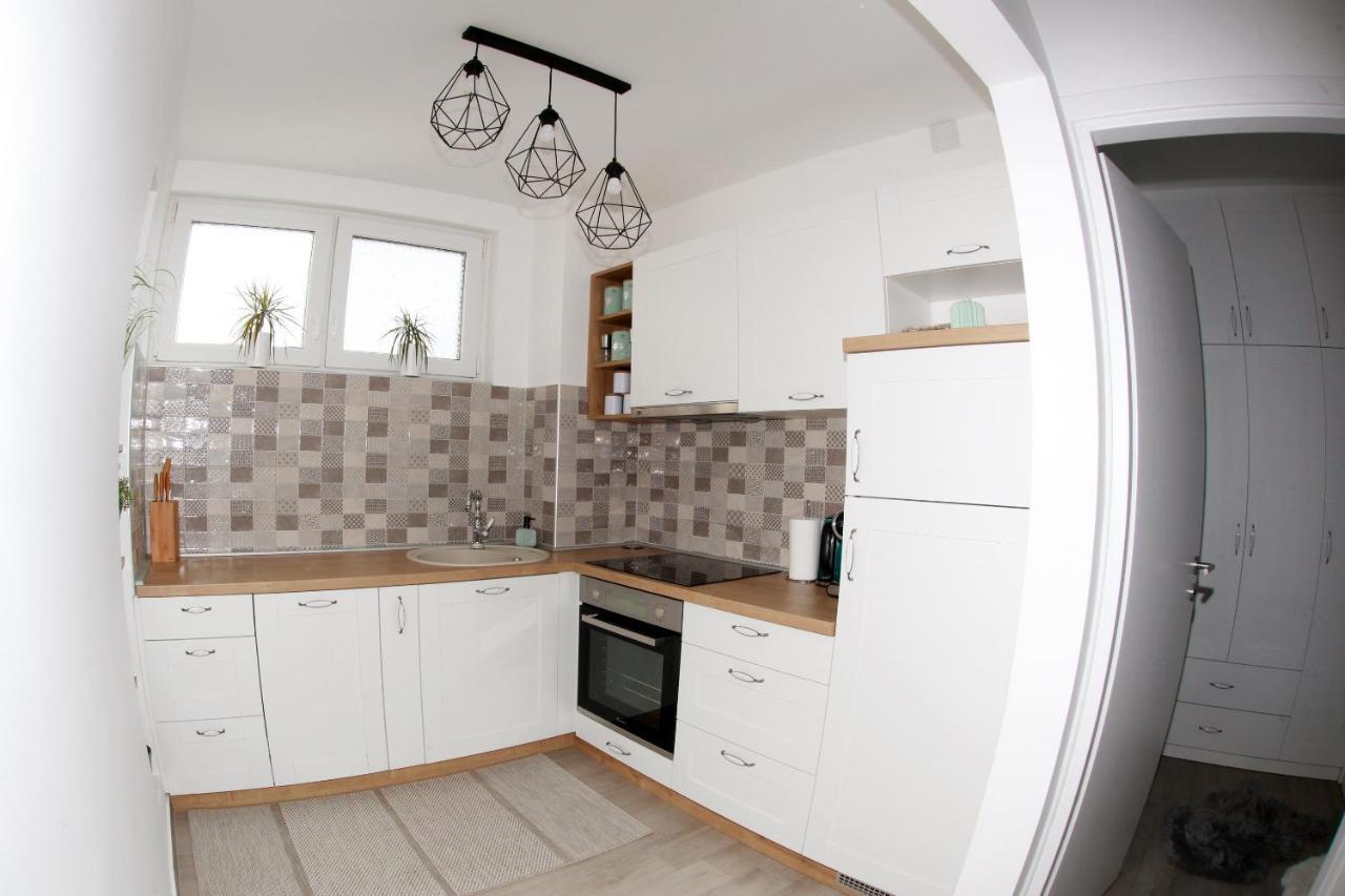 Apartman Lucija カルロヴァッツ エクステリア 写真